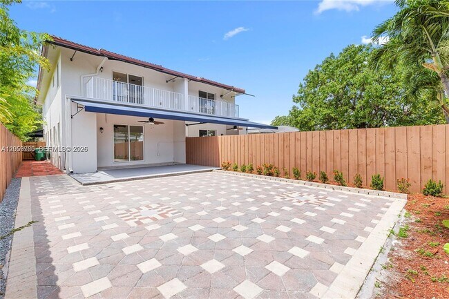 Foto del edificio - 4023 SW 10th St