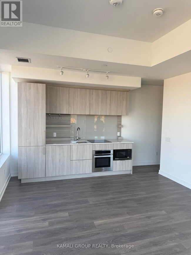 Building Photo - 28 Ann St