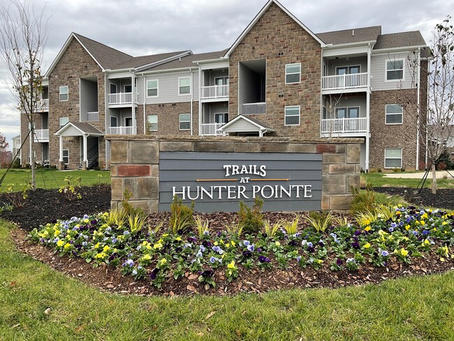 Foto del edificio - Trails at Hunter Pointe