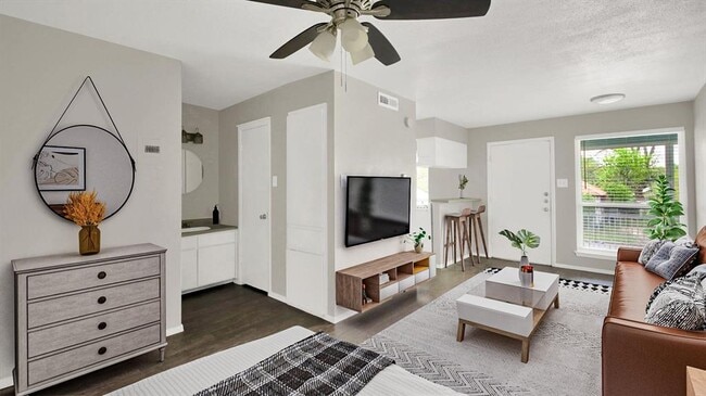 Building Photo - 4406 Avenue C