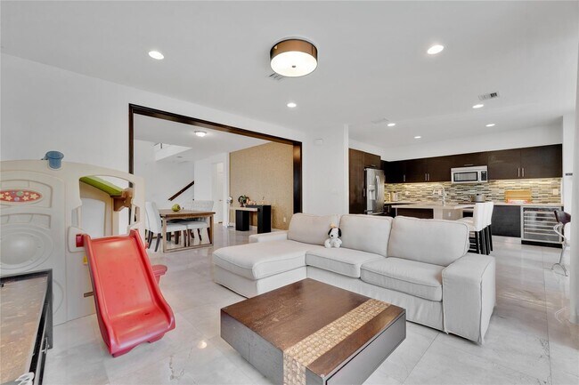 Foto del edificio - 10574 NW 70th Ln