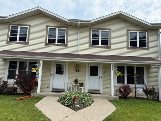 Building Photo - 1258 Sunnyridge Rd