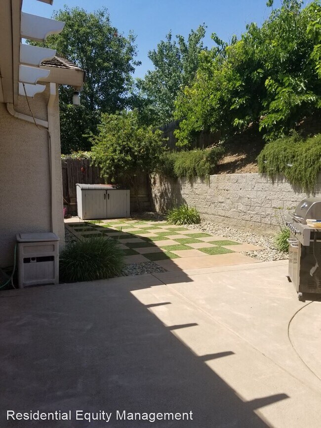 Building Photo - 3 br, 2 bath House - 4076 Monte Verde Drive