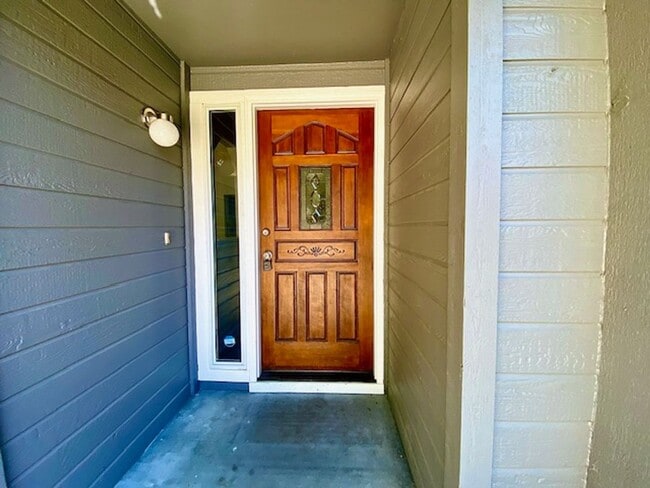 Building Photo - 4 Bedroom 2 bath Home in NW Boise