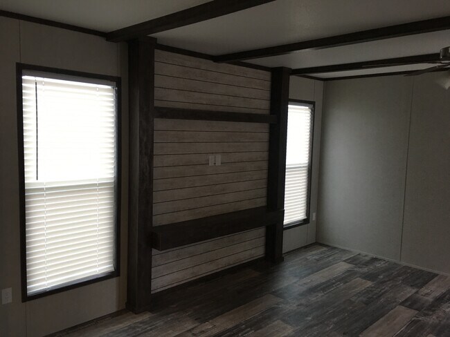 Building Photo - 9277 Texoma Park Rd