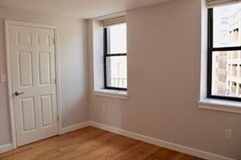 Building Photo - 56 Beach St