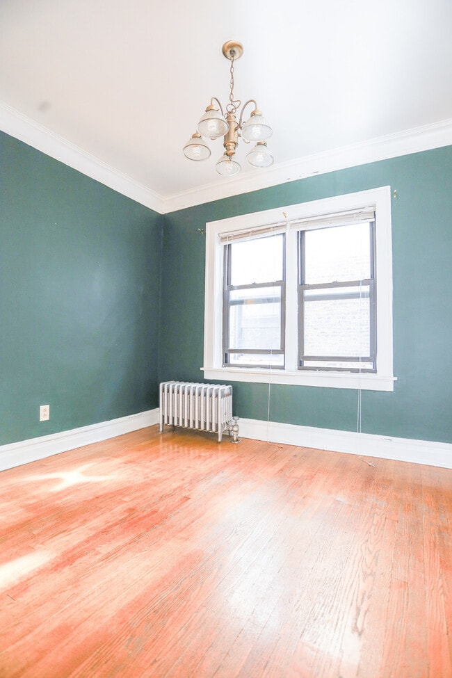 Foto del edificio - 2948 N Seeley Ave