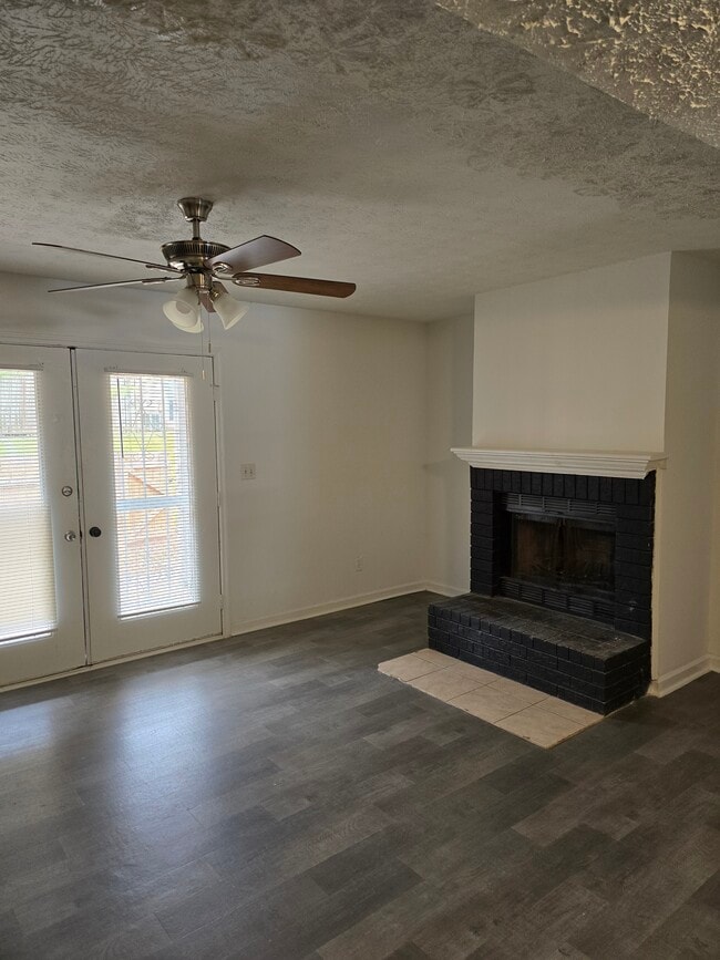 Living room - 4485 Golf Vista Cir