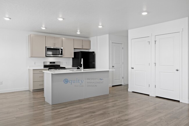Building Photo - 8522 W Beckville Dr