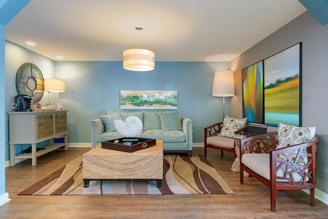 Building Photo - The Elliot at Mukilteo