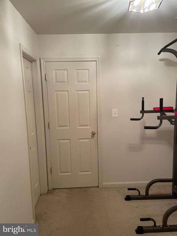 Foto del edificio - 2775 Burrough Hill Ln