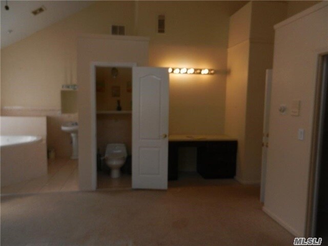 Building Photo - 381 Marguerite Ave