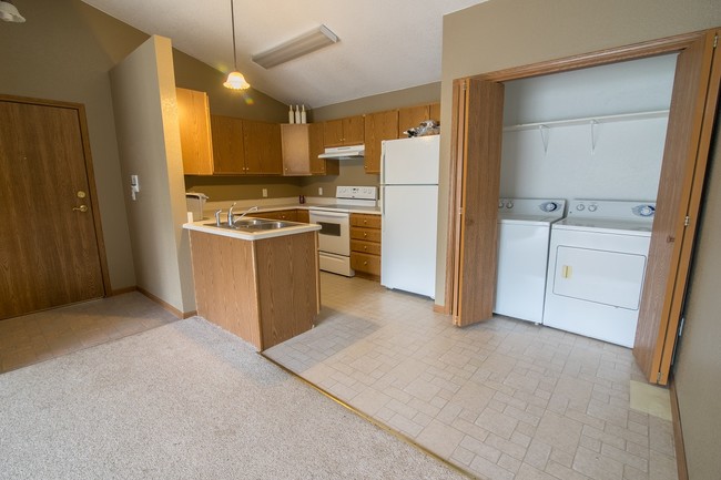 Kitchen - Park Pointe Apartments