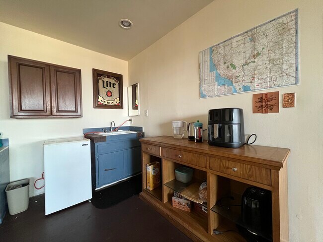 Building Photo - 24723 Via Valmonte