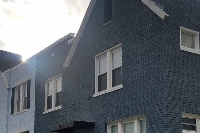 Foto del edificio - 1107 Penn St NE