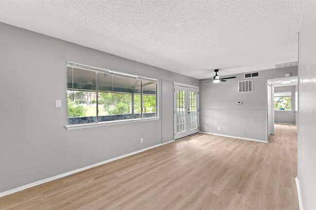 Building Photo - 8903 Parkfield Dr