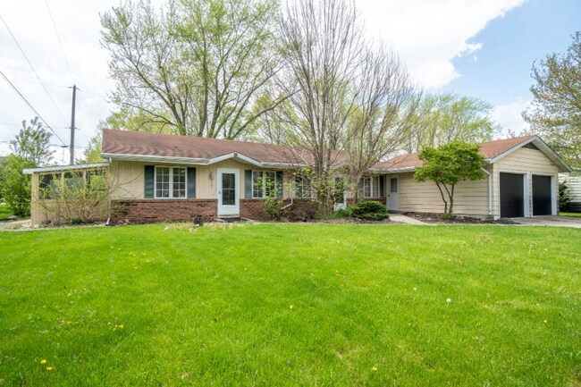 Building Photo - 3303 Hobson Rd