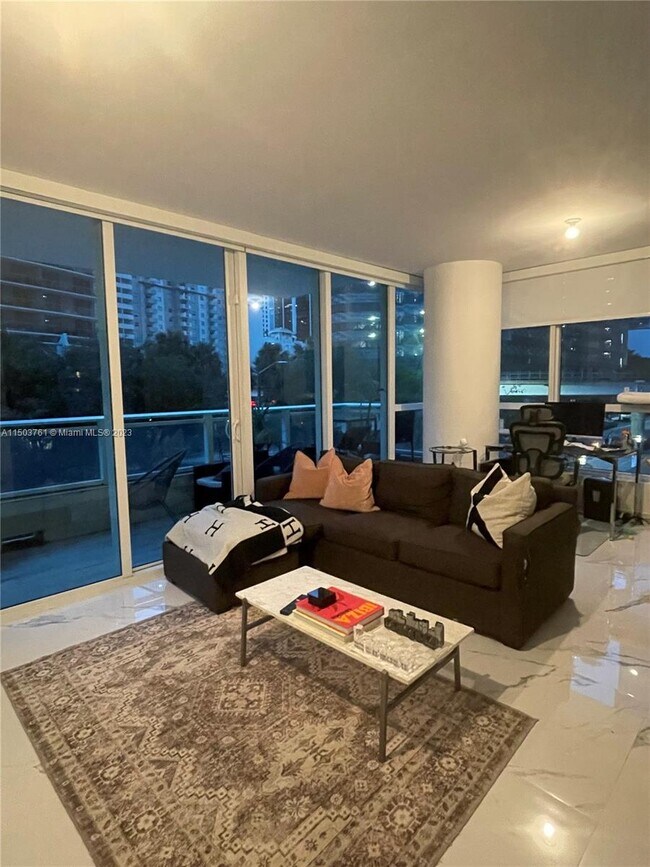 Foto del edificio - 1080 Brickell Ave