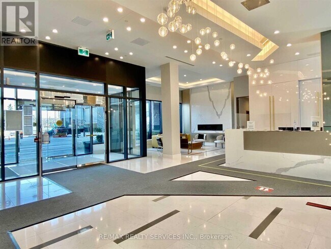 Photo du bâtiment - 35 Watergarden Dr