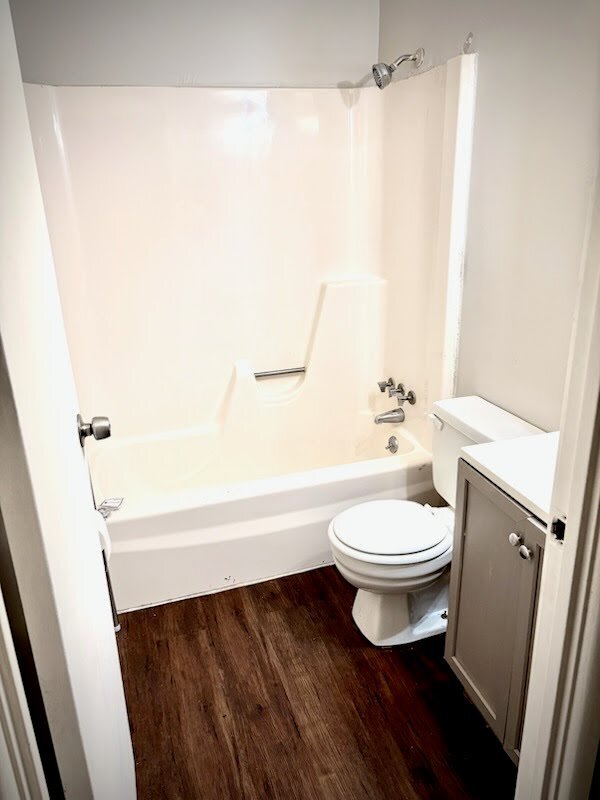 Building Photo - 2324 Iroll Ave