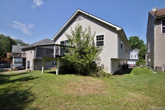 Building Photo - 346 Angelo Dr