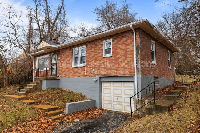 Foto del edificio - 375 Adrian Dr