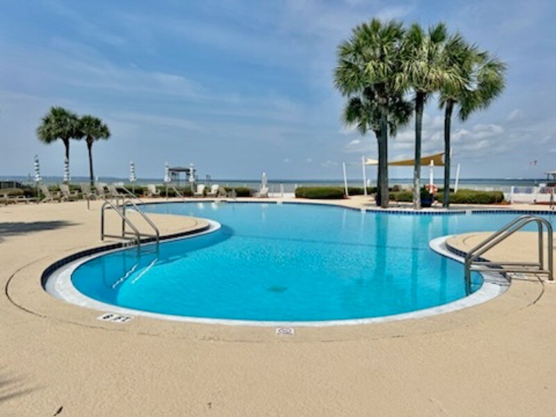 Foto principal - 4321 Sunset Beach Blvd
