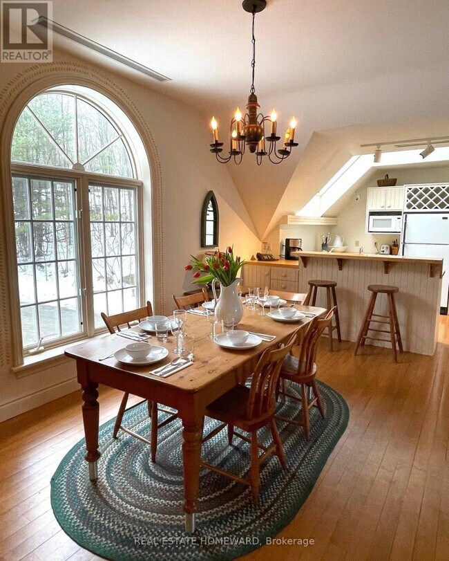 Photo du bâtiment - 869 ON-15