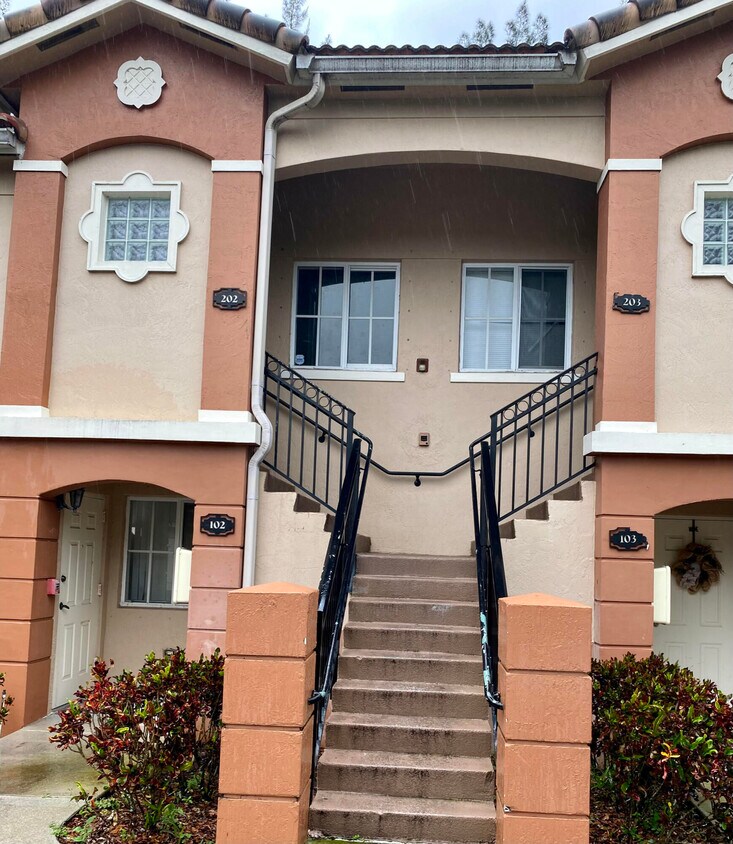 3730 N Jog Rd Unit 202, Royal Palm Beach, FL 33411 Condo for Rent in