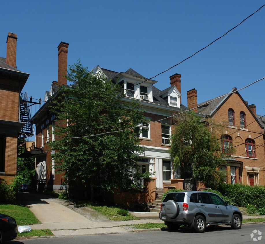 Primary Photo - 225 N Dithridge St