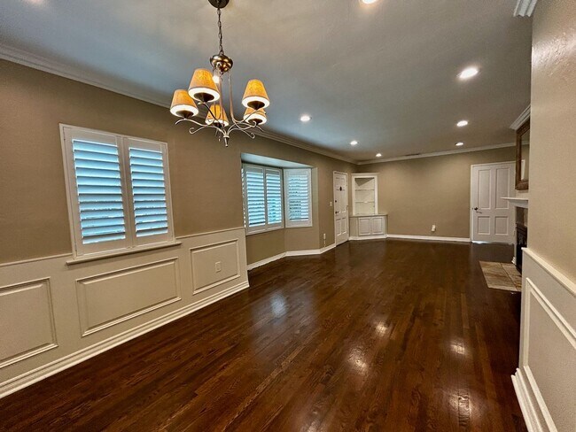 Building Photo - A home that has all the best of California Living!