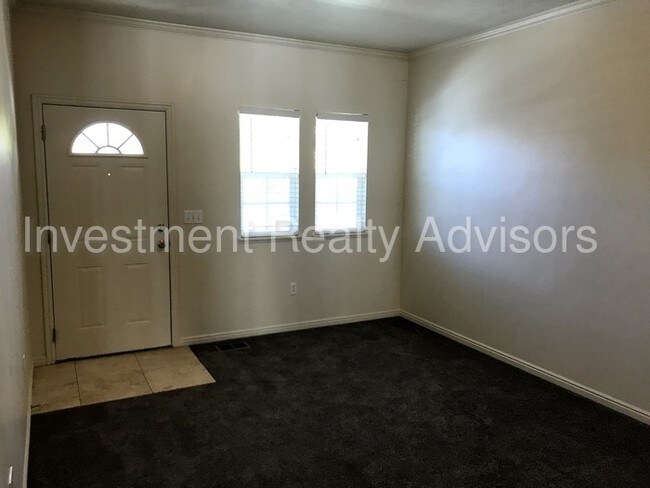 Building Photo - 3 bed 2.5 Townhome is Draper!