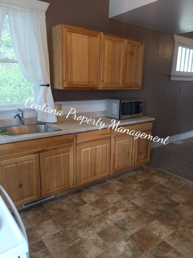Foto del edificio - 2 Bedroom 1 Bath walking distance to Montana Tech