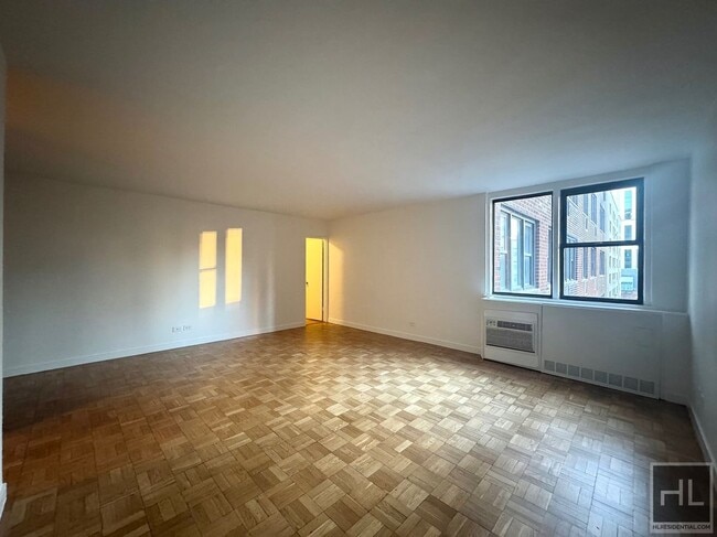 Building Photo - East 79th Street