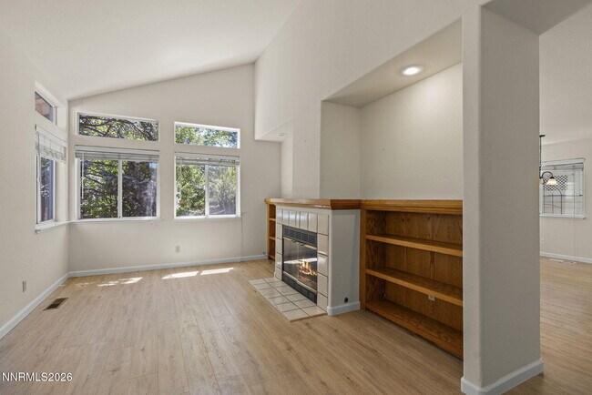 Foto del edificio - 7591 Whimbleton Wy