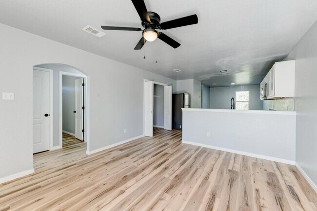 Foto del edificio - 2 Bed/ 1 Bath in Killeen Tx