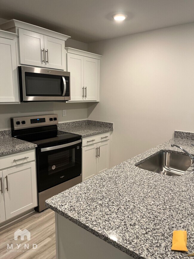 Building Photo - 5163 Hyrule Dr