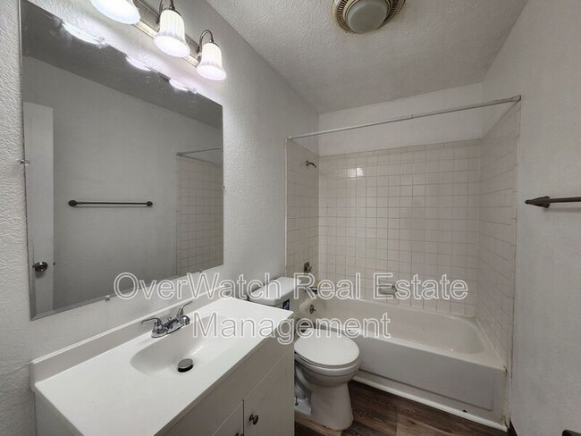 Photo - 821 E 12th Ave House