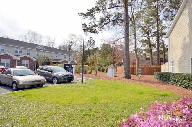 Foto del edificio - 955 Downey Branch Ln