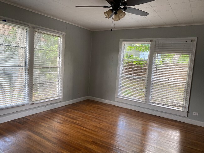 Foto del edificio - 1006 SW 5th Ave