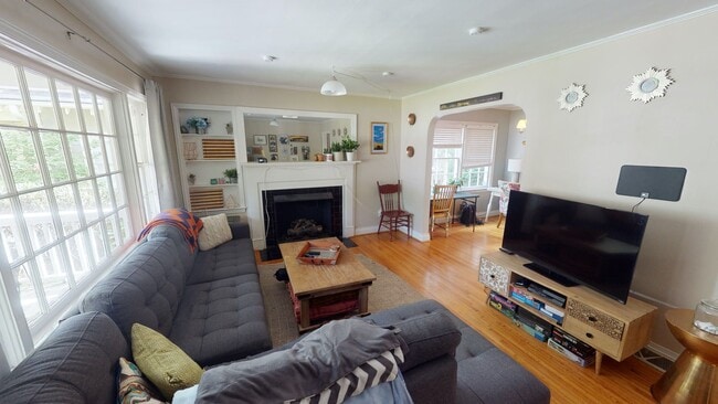 Photo - Adorable Plaza Midwood Bungalow For Rent House