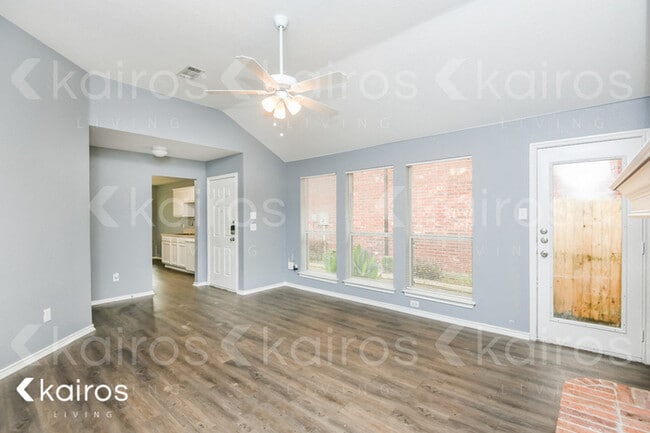 Building Photo - 3031 Casa Bella Dr