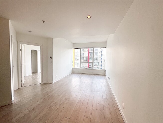 Photo du bâtiment - Centre West - 2219