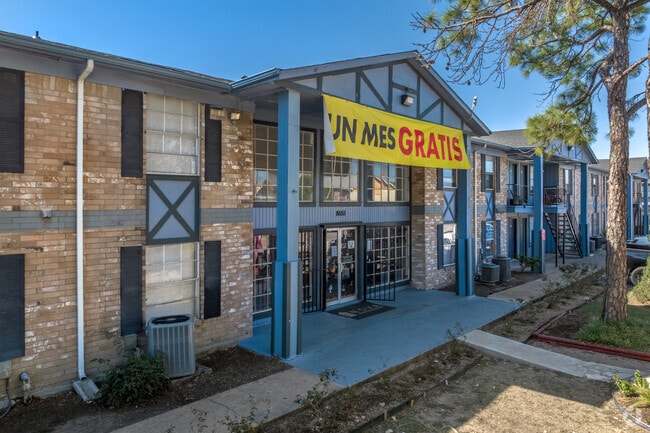 Building Photo - Raghu Apartments In Spring Branch