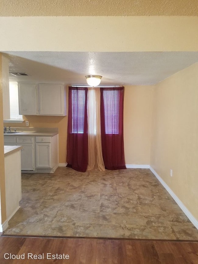 Building Photo - 2 br, 1.5 bath House - 1227 WESTWAY DRIVE