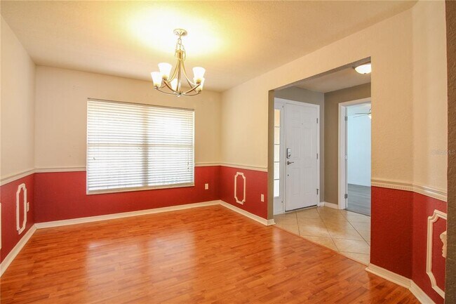 Building Photo - 6900 Brompton Dr