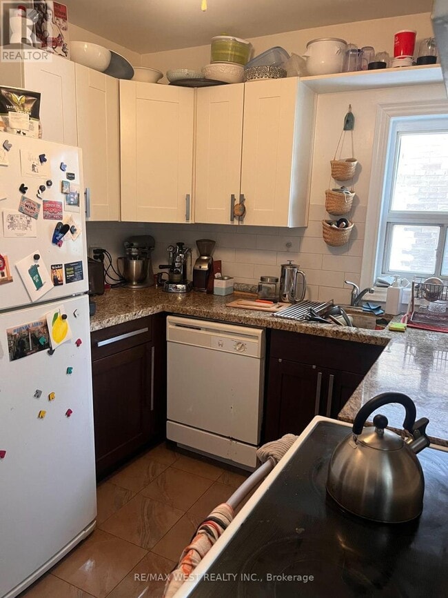 Photo du bâtiment - 1504 Dufferin St