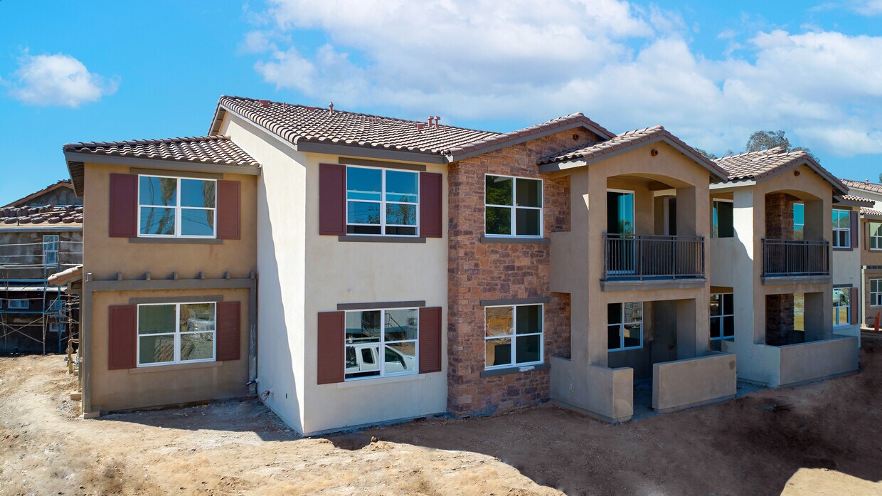 Pinebrook Apartments 5810 Sinclair Ave Riverside, CA