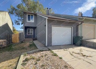 Building Photo - 155 Westhills Loop
