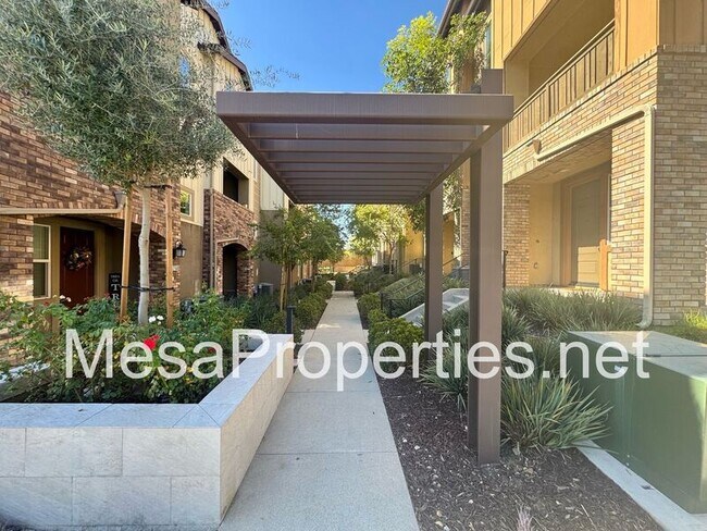 Foto del edificio - 7462 Solstice Pl